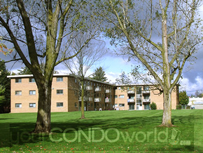 1825 Whitney Street / 1830 Dumont Street Woodstock Ontario, Canada