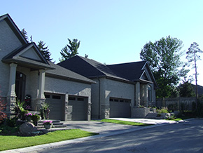 696 Commissioners Road West / 'Westmount Walk Garden Villas' Woodstock Ontario, Canada