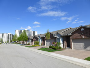 95 Capulet Lane London Ontario, Canada