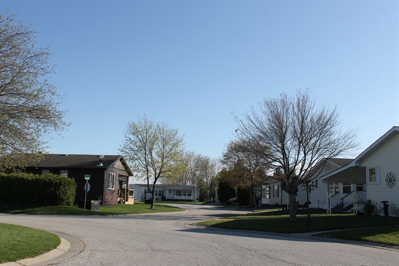 1940 London Line Sarnia Ontario, Canada