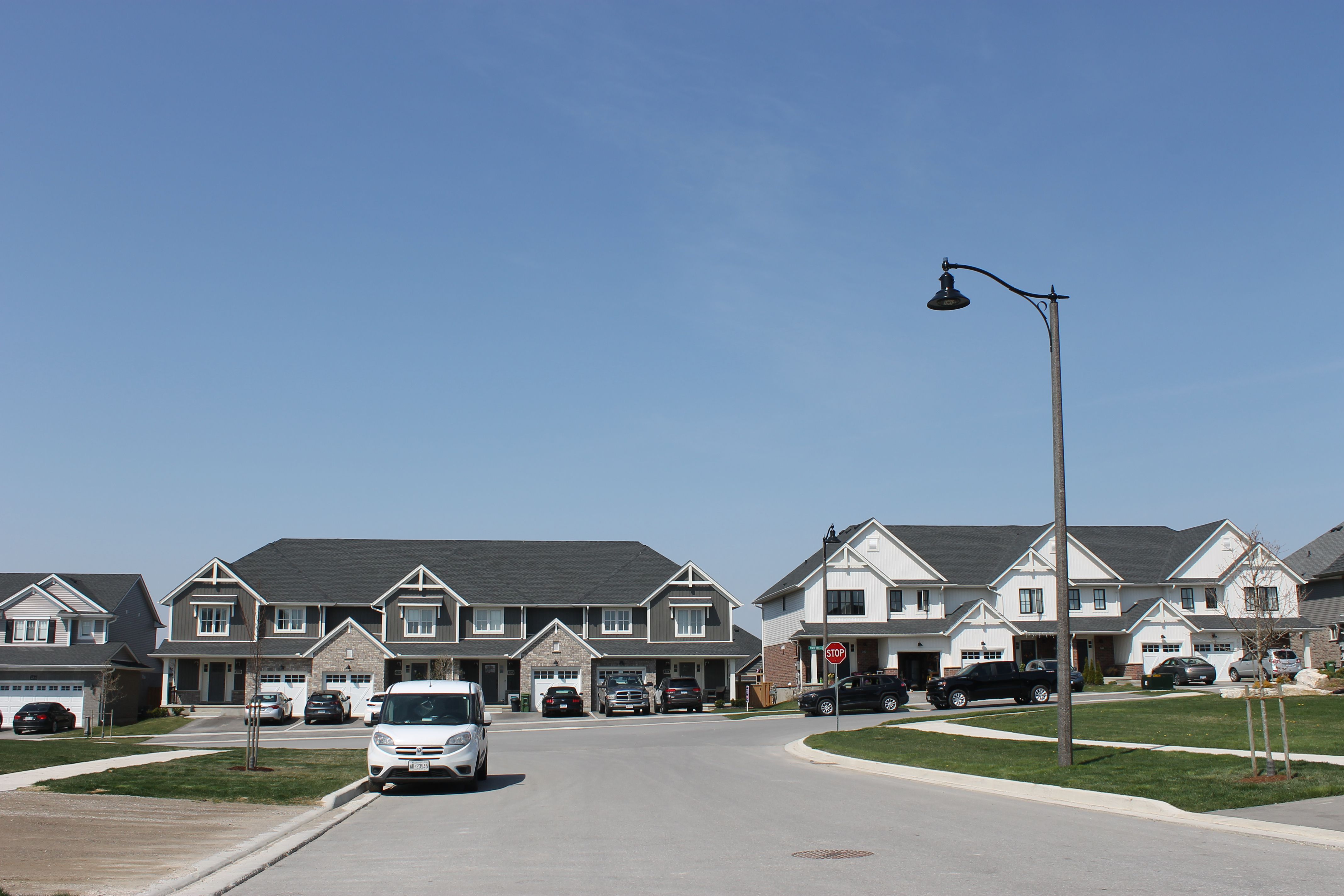 238-260 Peach Tree Blvd.